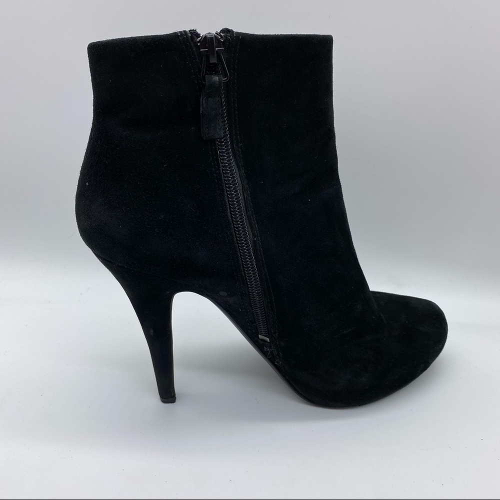 Cynthia Rowley-Black Suede Leather Round Toe Heel Mindy Bootie 37.5 / 7.5 US - Picture 3 of 8